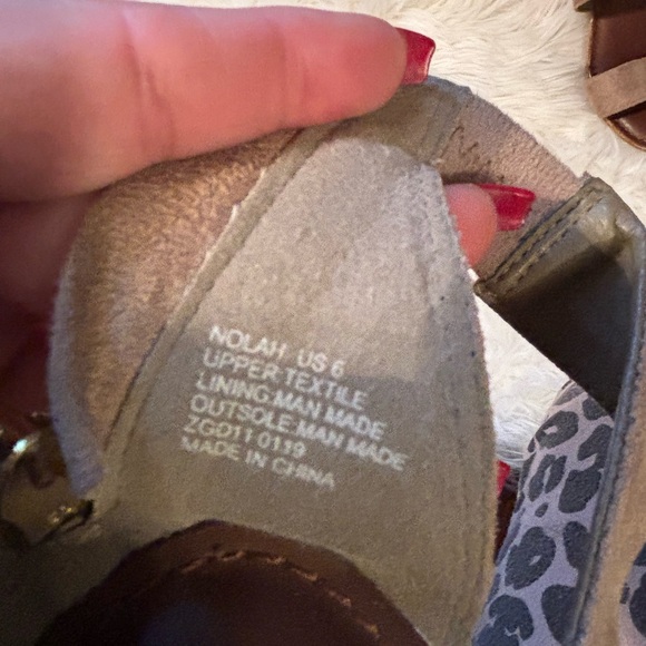 Small heel shoe - Picture 3 of 3